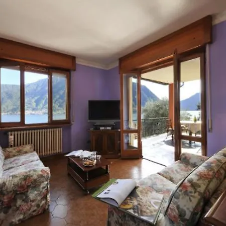 Sleeps 6 * Sala Comacina